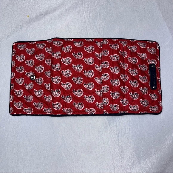 NWT Vera Bradley Trifold Wallet Paisley Quilted - Picture 3 of 5